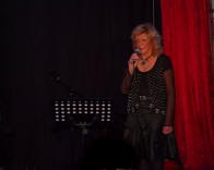 Ich habe gerne f�r Sie gesungen.